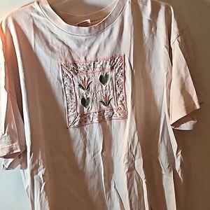 XL Pink embroidered T-shirt